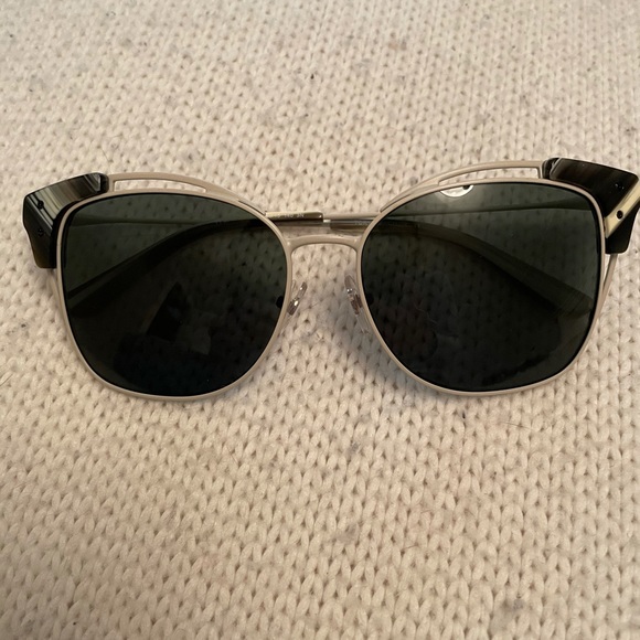 Tory Burch sunglasses - Picture 2 of 10